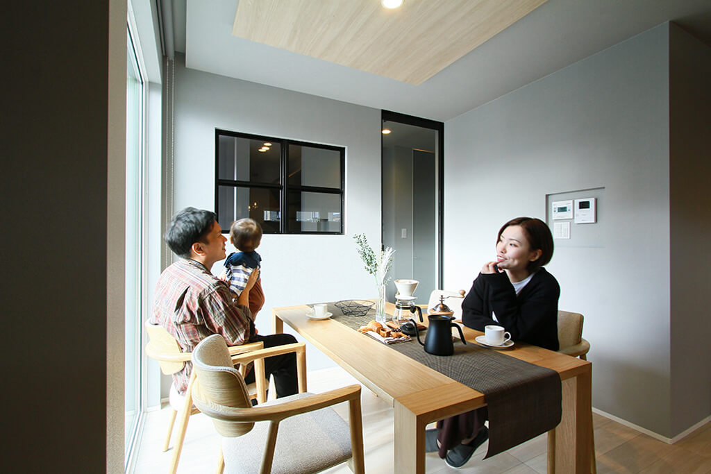 【ハーバーハウス】船江町モデルハウス！家族の時間を楽しむモスグリーンの塗り壁の家