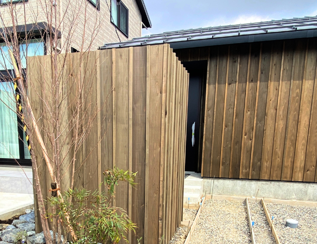 半平屋×ダウンリビング×ロフトで空間の概念バグる【ユースフルハウス】大屋根半平屋の見学レポート!!