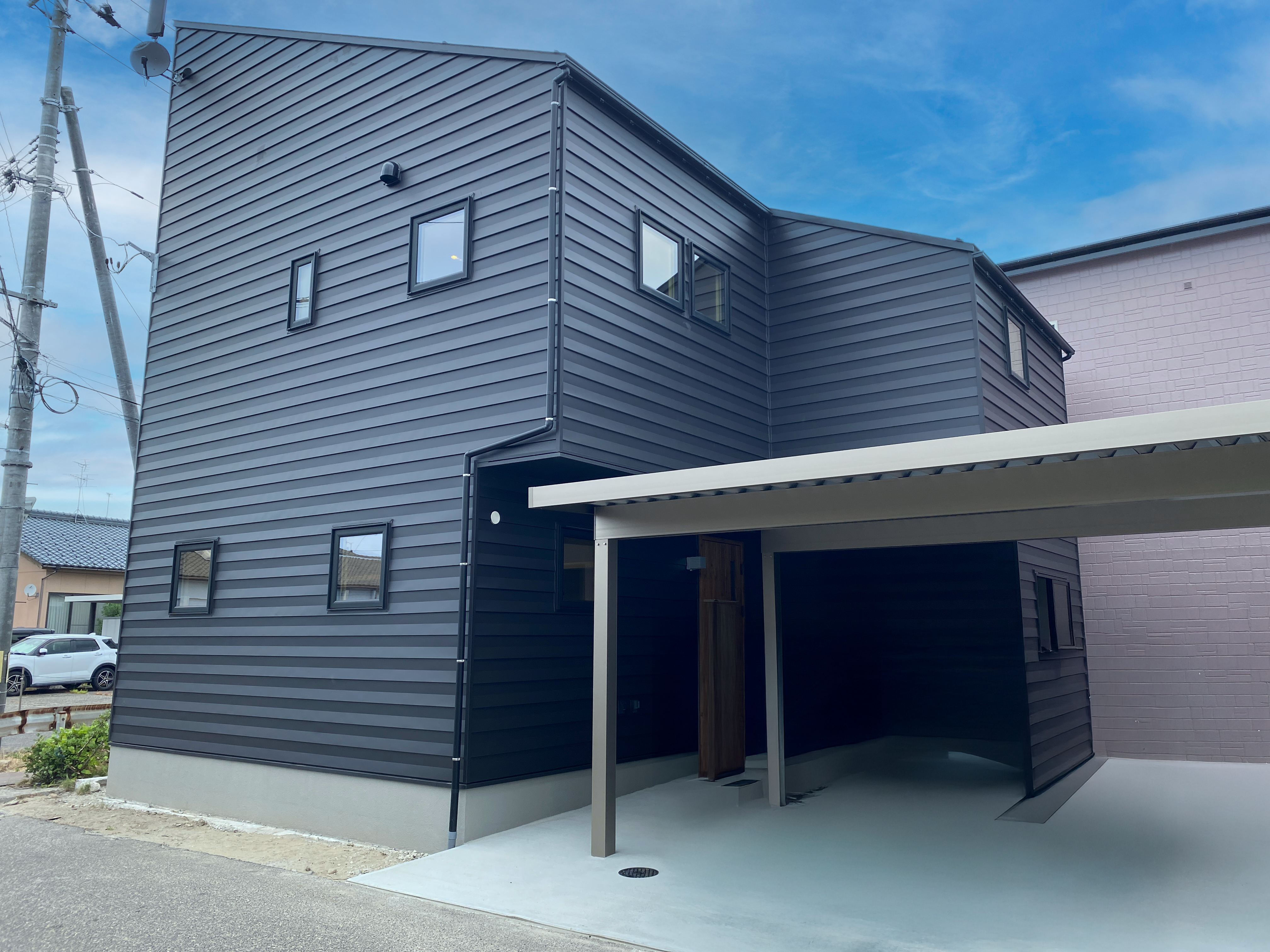 秘密基地ロフトに子供歓喜【トーンハウス】収納天国な家事ラク動線♪｜東区豊にできた省エネハウス見学レポ！！