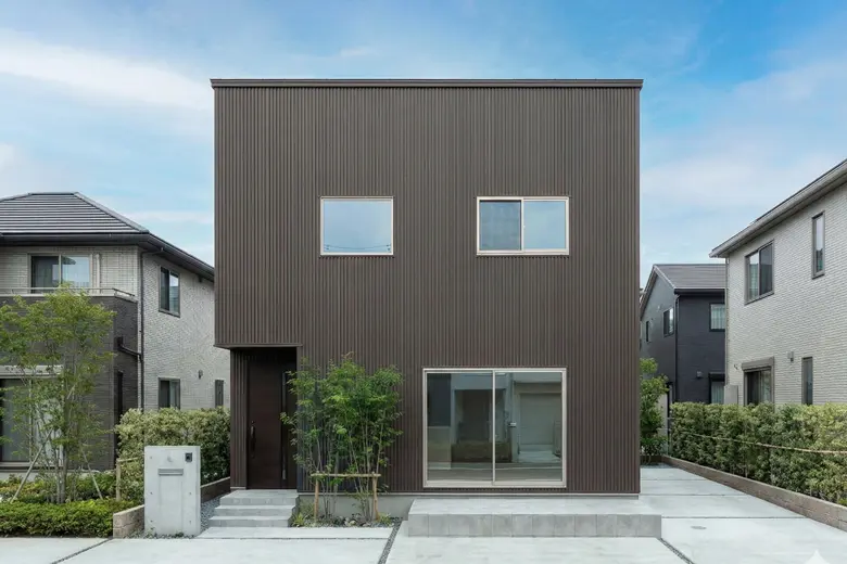 家を小さくして、庭を楽しむ。タイルテラスのある開放的な暮らし【<ruby>DETAIL BASE<rt>ディテールベース</rt></ruby>】3/7(土),8(日)