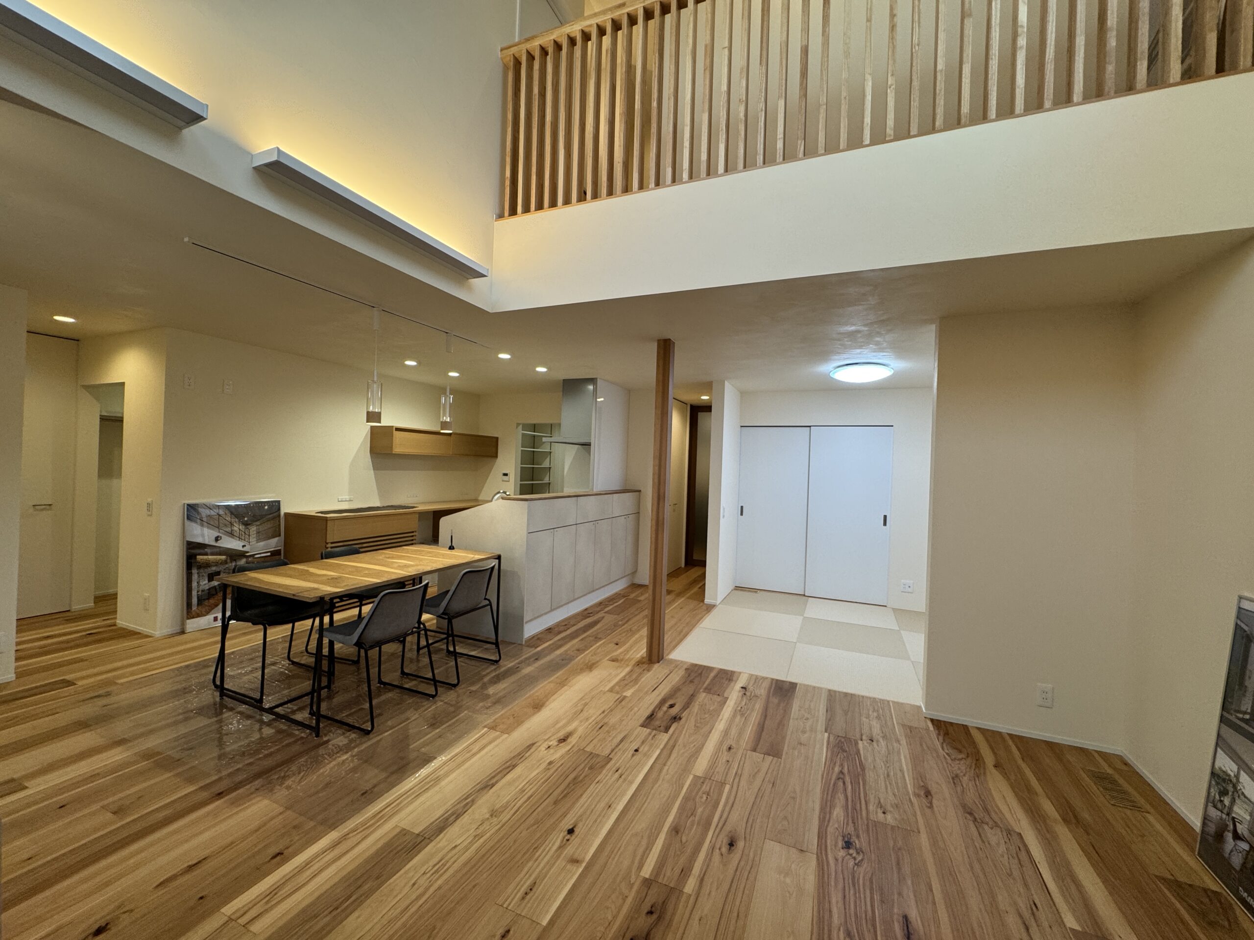 薪ストーブ×超高性能の家【ダイケンアーキテクツ】漆喰壁と無垢の温もりに感動の完成住宅見学レポ◎