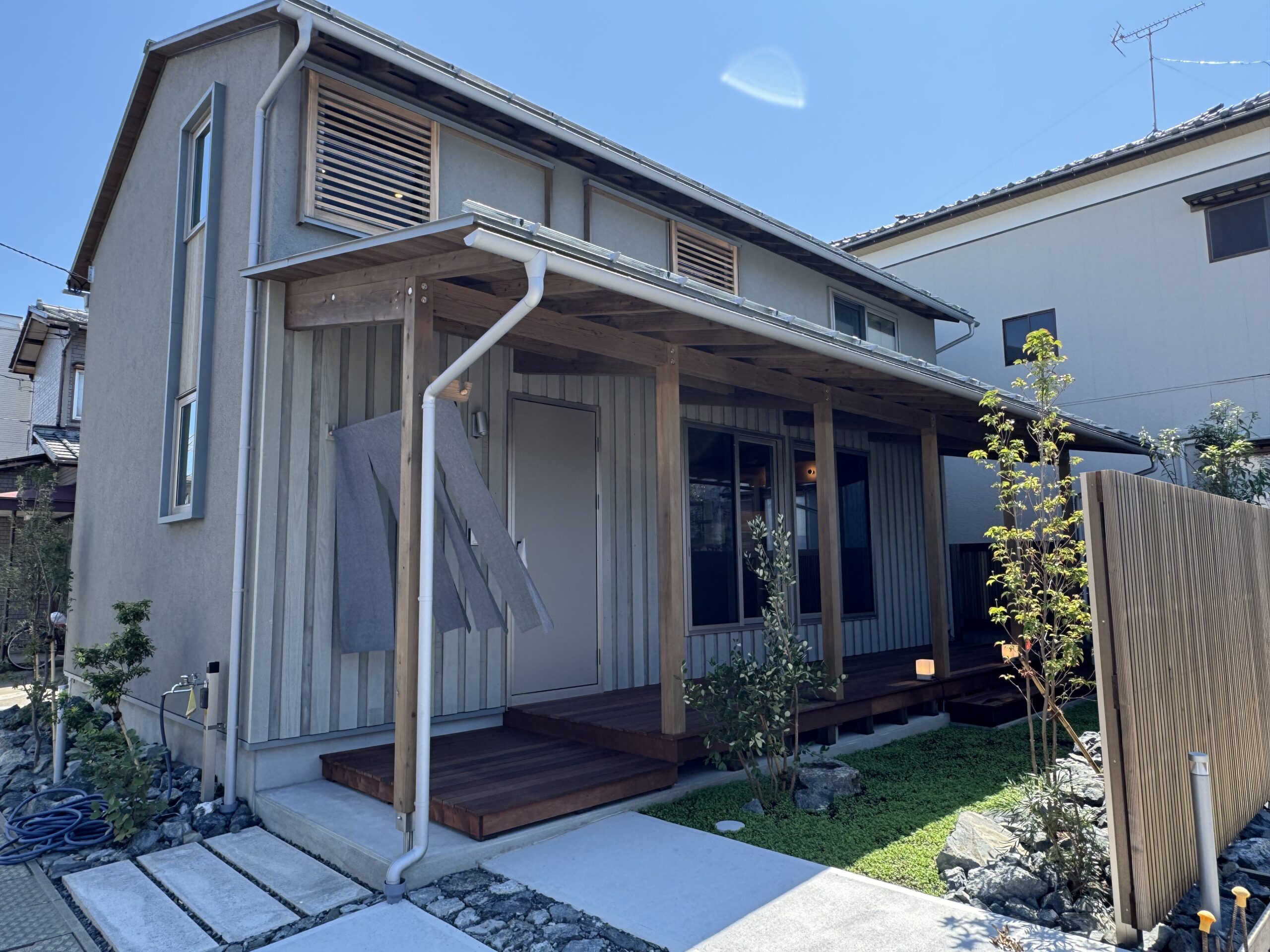 造作キッチンと登り梁に胸キュン【風間建築事務所】モダン住宅見学レポ